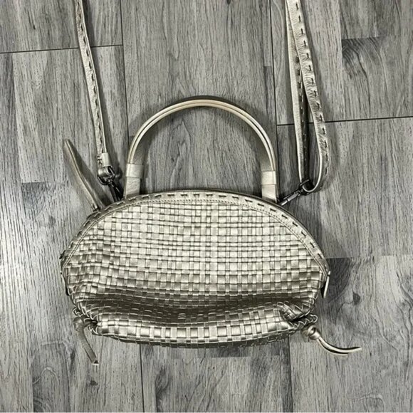 Henry Beguelin Silver Gray Woven Tote - Picture 1 of 11